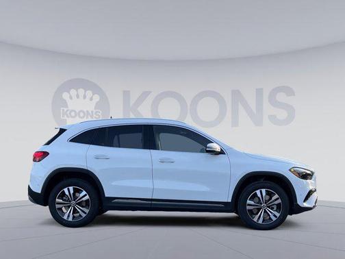 Polar White 2026 Mercedes-Benz GLA 250 4MATIC