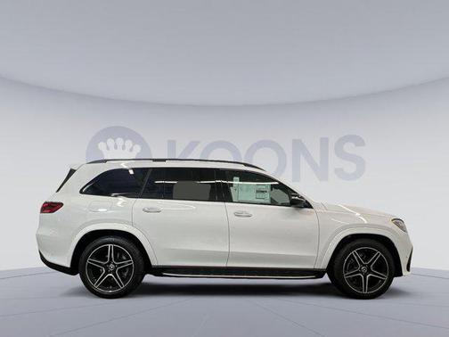2025 Mercedes-Benz GLS 450 4MATIC