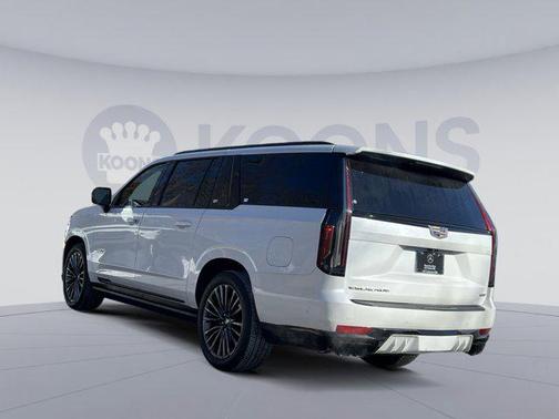 Crystal White Tricoat 2024 Cadillac Escalade ESV V-Series