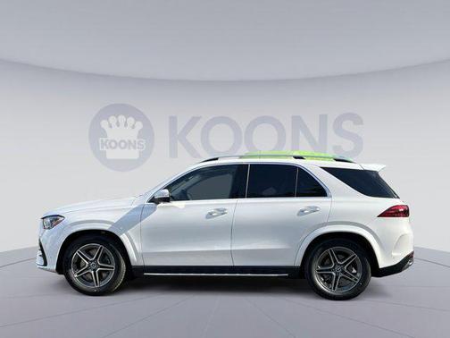 MANUFAKTUR Moonlight White Metallic 2026 Mercedes-Benz GLE 450 4MATIC