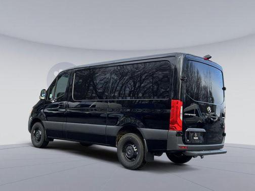 2025 Mercedes-Benz Sprinter 2500 Standard Roof
