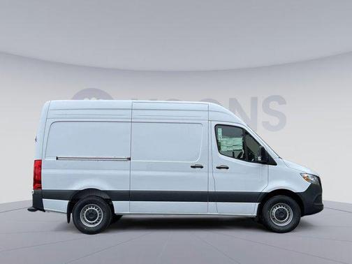 2025 Mercedes-Benz Sprinter 2500 Standard Roof