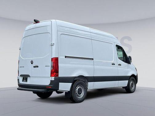 2025 Mercedes-Benz Sprinter 2500 Standard Roof