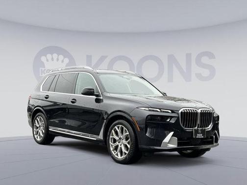 2025 BMW X7 xDrive40i