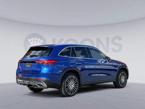 2026 Mercedes-Benz GLC 300 4MATIC