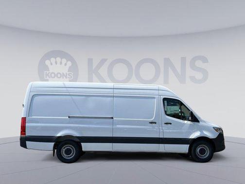2025 Mercedes-Benz Sprinter 2500 High Roof