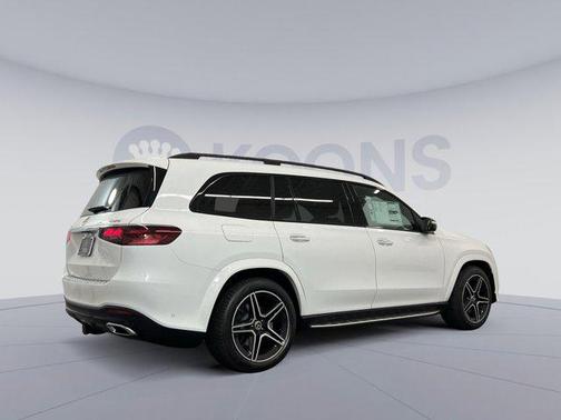 2025 Mercedes-Benz GLS 450 4MATIC