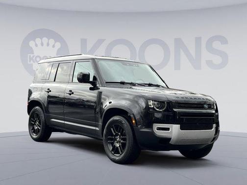 Santorini Black Metallic 2025 Land Rover Defender 110 P300