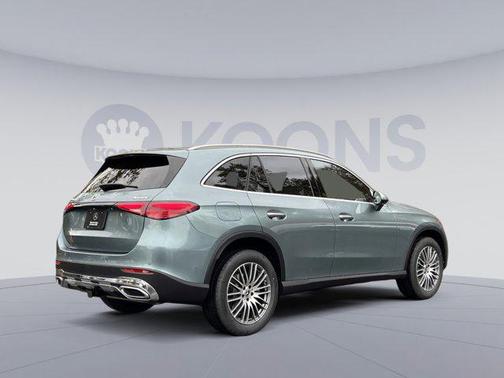 2026 Mercedes-Benz GLC 300 4MATIC