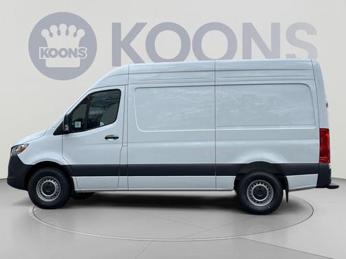 Arctic White 2026 Mercedes-Benz Sprinter 2500 Standard Roof