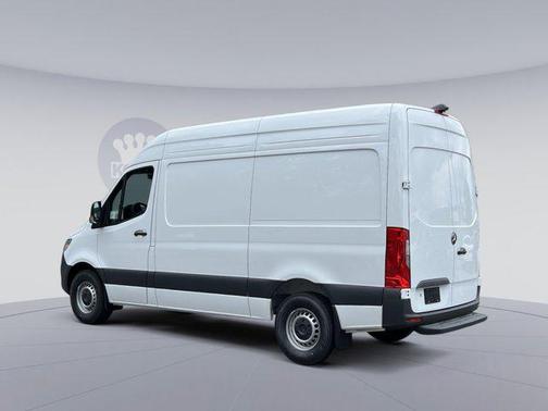 Arctic White 2026 Mercedes-Benz Sprinter 2500 Standard Roof