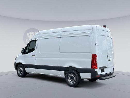 Arctic White 2026 Mercedes-Benz Sprinter 2500 Standard Roof