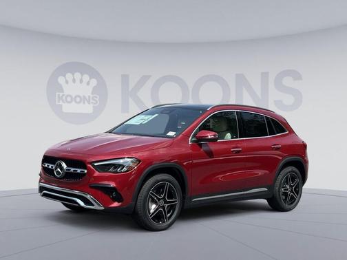 MANUFAKTUR Patagonia Red Metallic 2026 Mercedes-Benz GLA 250 4MATIC