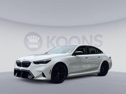 Alpine White 2025 BMW M5 Base