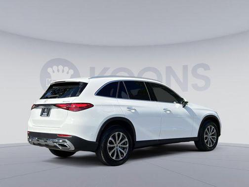 2025 Mercedes-Benz GLC 300 4MATIC