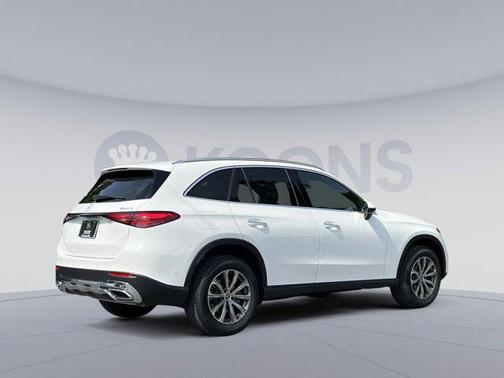 2025 Mercedes-Benz GLC 300 4MATIC