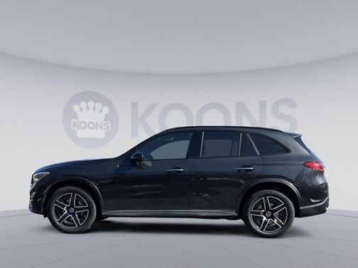 Graphite Grey Metallic 2026 Mercedes-Benz GLC 300 4MATIC