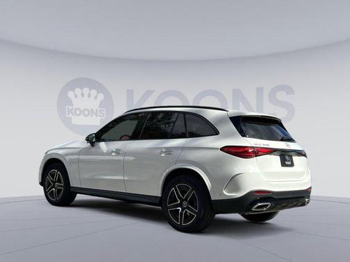 2026 Mercedes-Benz GLC 300 4MATIC