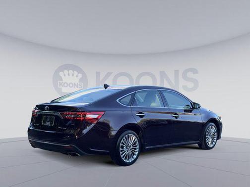 Sizzling Crimson Mica 2017 Toyota Avalon Limited