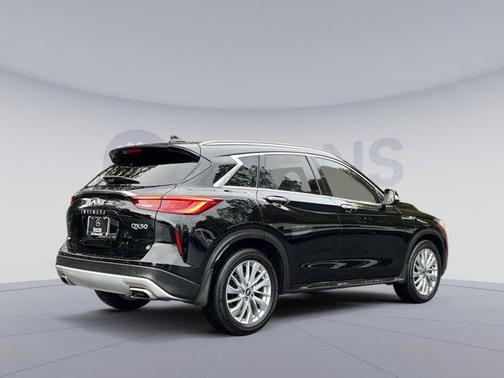 2023 INFINITI QX50 LUXE AWD
