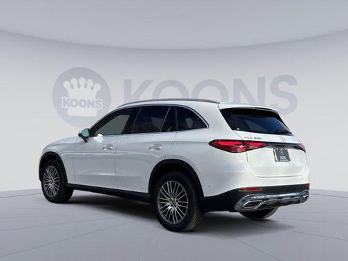 2026 Mercedes-Benz GLC 300 4MATIC
