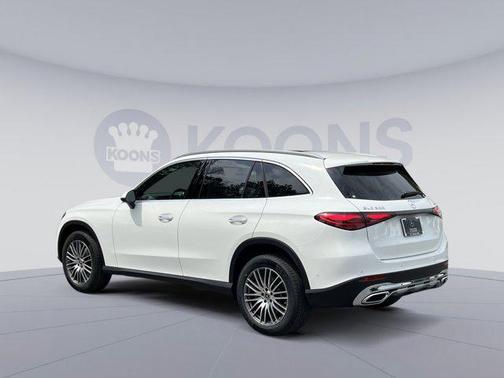 Polar White 2026 Mercedes-Benz GLC 300 4MATIC