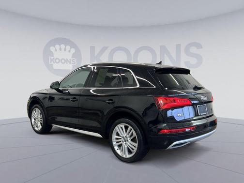 Brilliant Black 2019 Audi Q5 2.0T Premium Plus