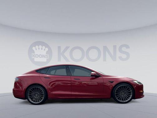 2021 Tesla Model S Plaid