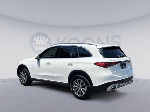 Polar White 2026 Mercedes-Benz GLC 300 4MATIC