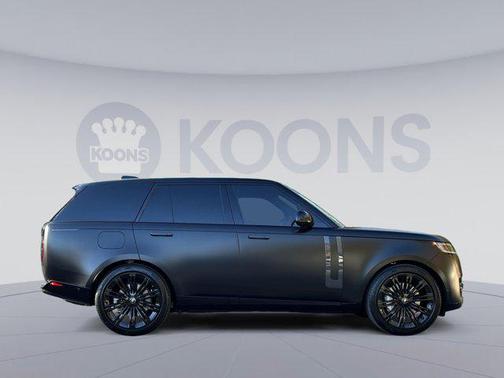 2025 Land Rover Range Rover P530 SE