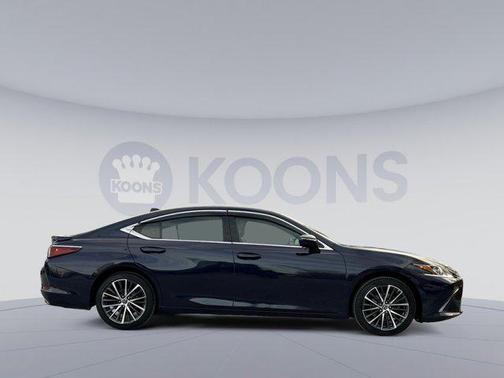 2022 Lexus ES 350 Base