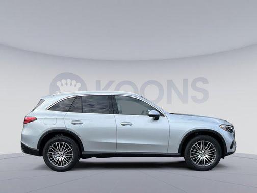 2026 Mercedes-Benz GLC 300 4MATIC