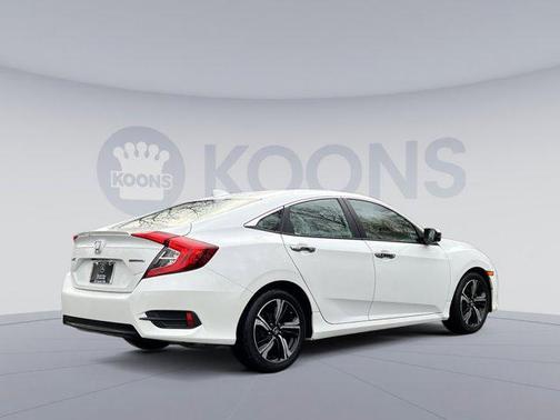 2017 Honda Civic Touring