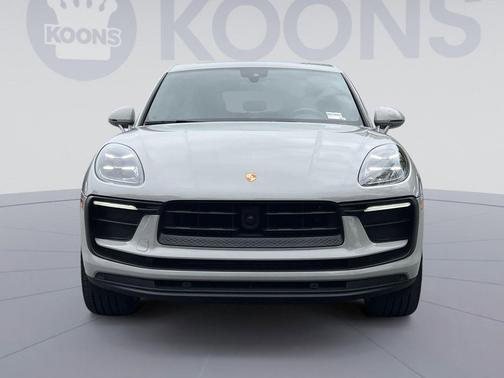 Gray 2024 Porsche Macan Macan