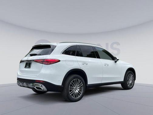 2025 Mercedes-Benz GLC 300 4MATIC
