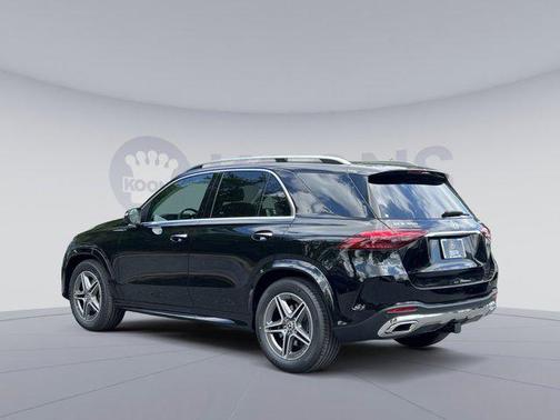 Black 2026 Mercedes-Benz GLE 450 4MATIC