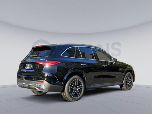 2026 Mercedes-Benz GLC 300 4MATIC