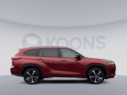 2022 Toyota Highlander XSE