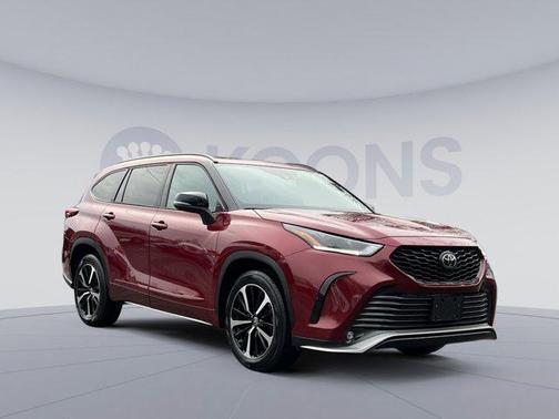 2022 Toyota Highlander XSE