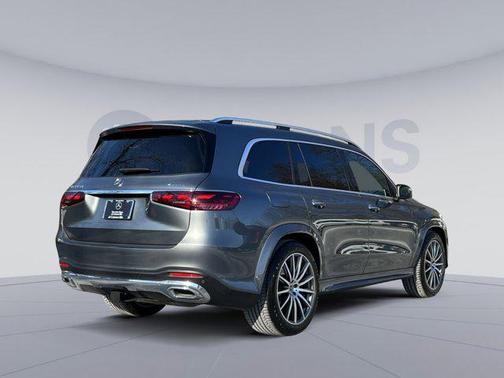 2025 Mercedes-Benz GLS 450 4MATIC