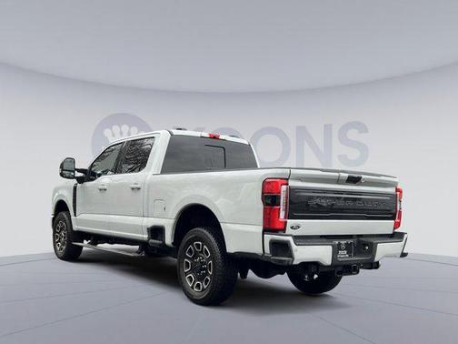 2025 Ford F-350 Platinum