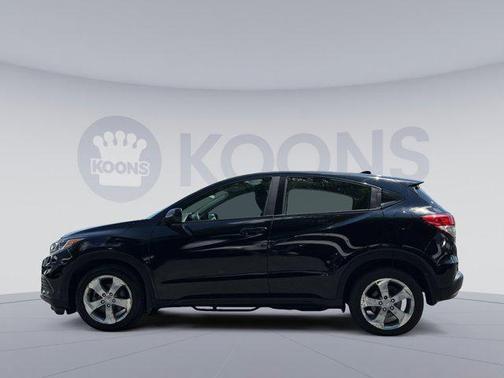 Crystal Black Pearl 2022 Honda HR-V LX