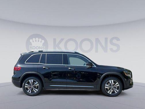 2025 Mercedes-Benz GLB 250 4MATIC