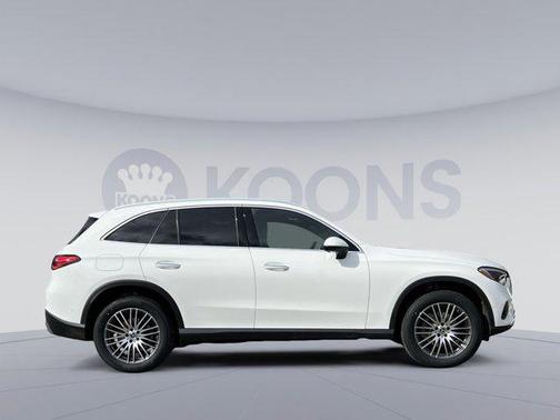 2026 Mercedes-Benz GLC 300 4MATIC
