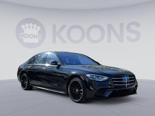 Obsidian Black Metallic 2022 Mercedes-Benz S-Class 4MATIC