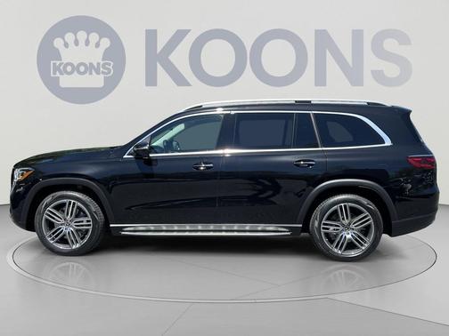 Obsidian Black Metallic 2026 Mercedes-Benz GLS 450 4MATIC