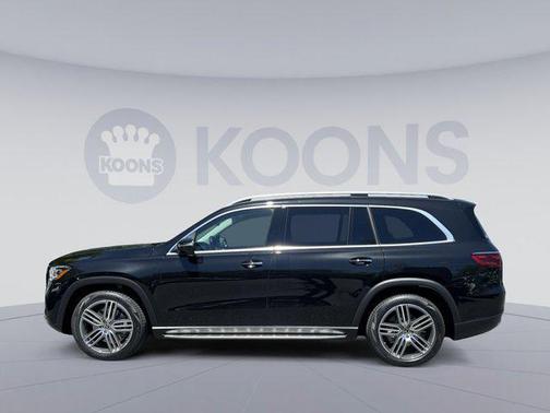 Obsidian Black Metallic 2026 Mercedes-Benz GLS 450 4MATIC