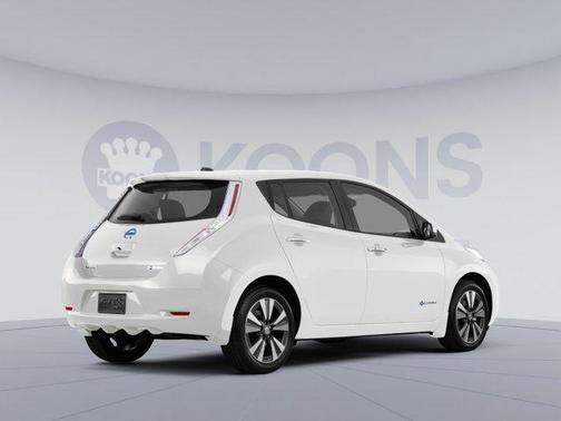 Pearl White 2016 Nissan Leaf SL