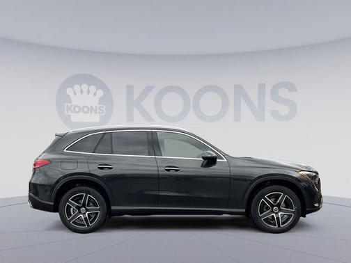 2026 Mercedes-Benz GLC 300 4MATIC