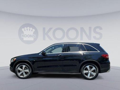 Black 2016 Mercedes-Benz GLC 300 4MATIC